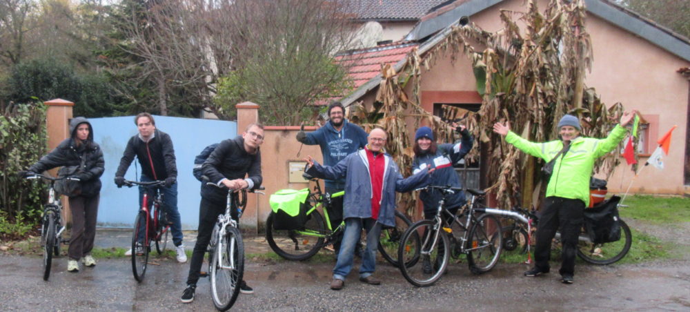 Photo avec Floréal et les cyclistes à Vinilkosmo