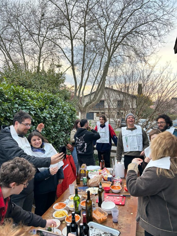Participants de la calçotada